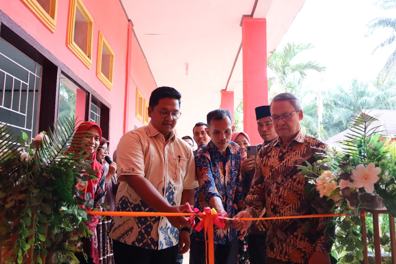 Peresmian Labor Microteaching STAI YAPTIP Pasaman Barat oleh Sekretaris Koordinator Perguruan Tinggi