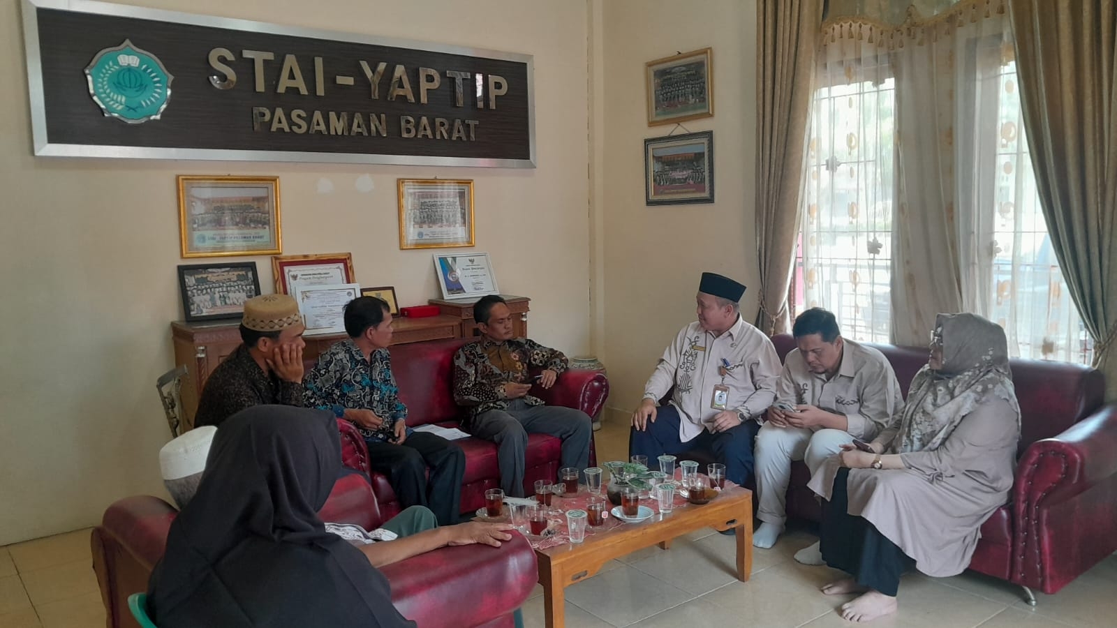 KETUA STAI YAPTIP PASAMAN BARAT MENERIMA KUNJUNGAN DARI BALAI DIKLAT KEAGAMAAN  PADANG 