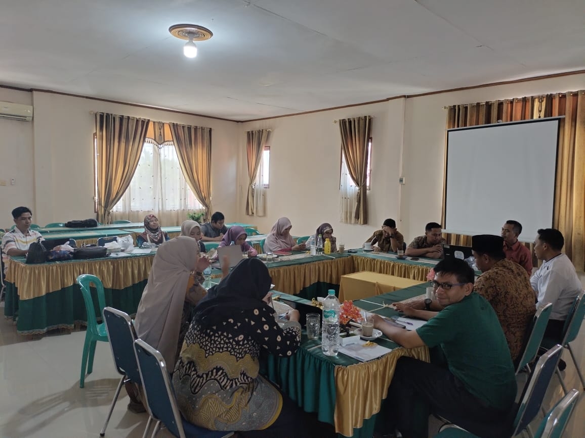 IAI YAPTIP CHADIJAH ISMAIL GELAR RAPAT PENINJAUAN KURIKULUM